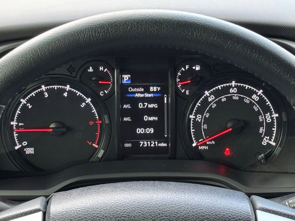 Used 2022 Toyota 4Runner SR5 Premium w/ Moonroof Package RWD image 25