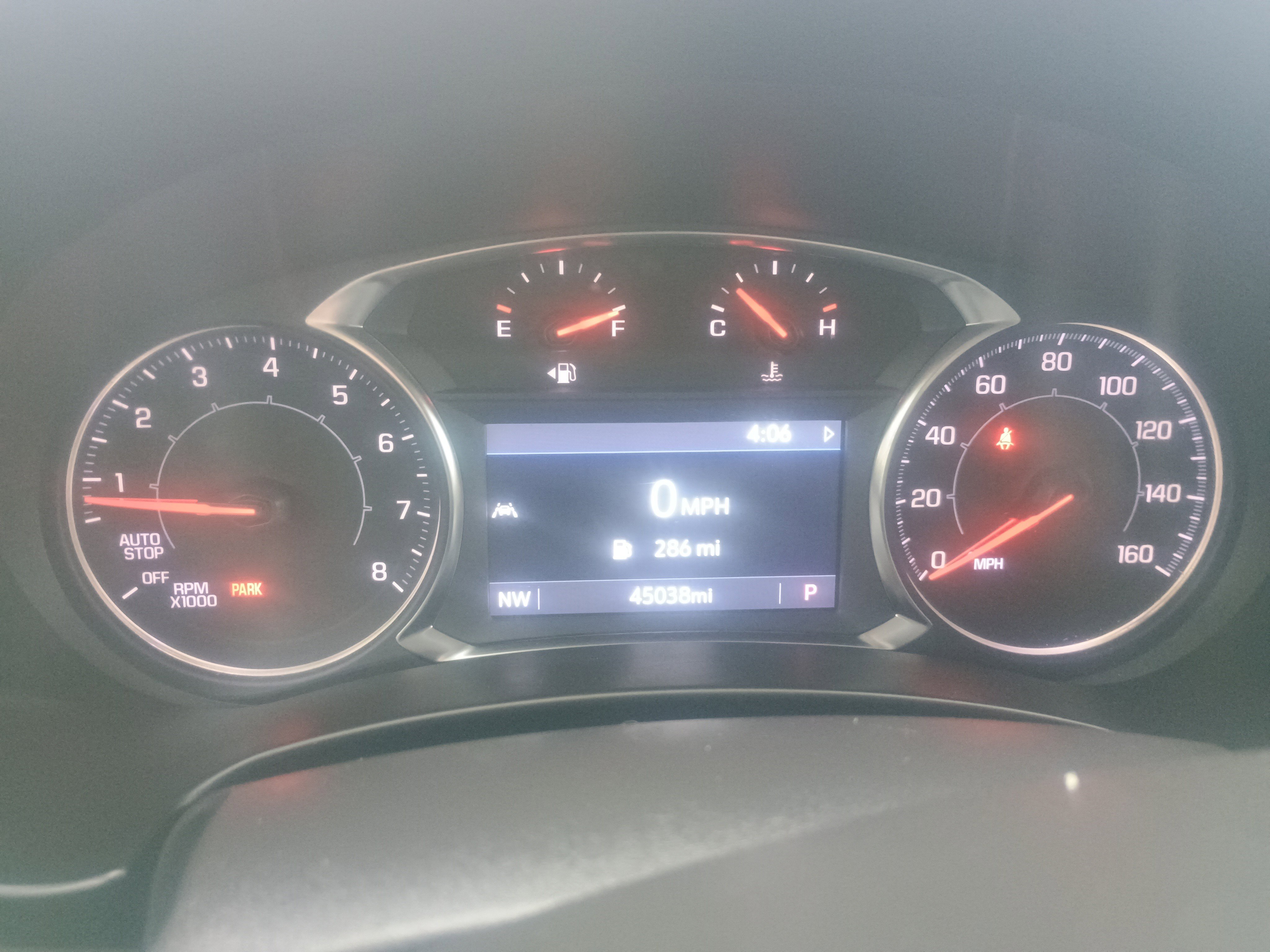 Used 2024 GMC Terrain SLT image 24