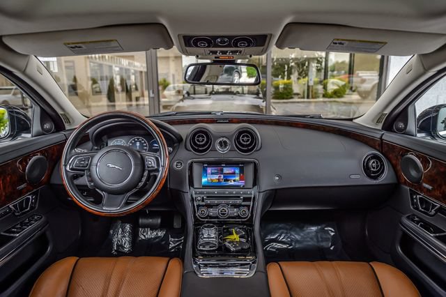 Used 2016 Jaguar XJ R-Sport AWD/4WD image 3