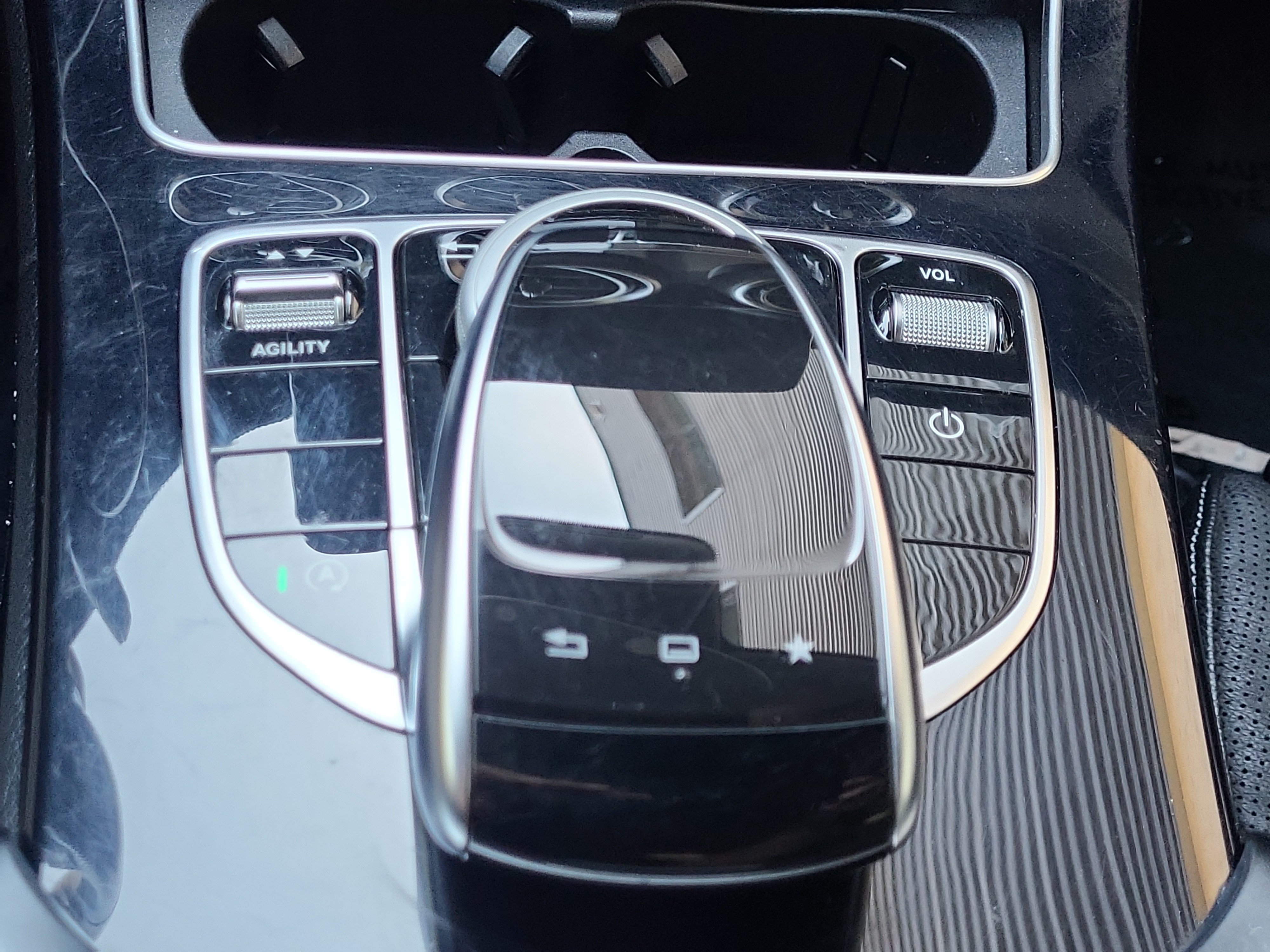 Used 2015 Mercedes-Benz C 300 4MATIC Sedan image 35