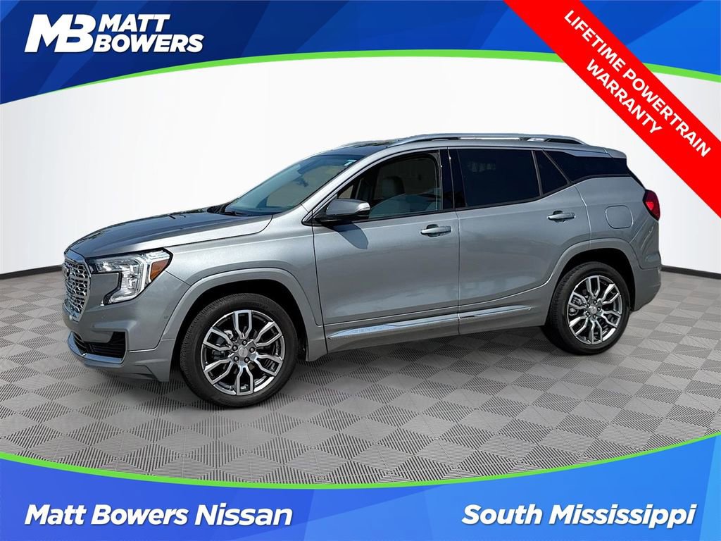 Used 2024 GMC Terrain Denali w/ Denali Premium Package AWD/4WD image 1