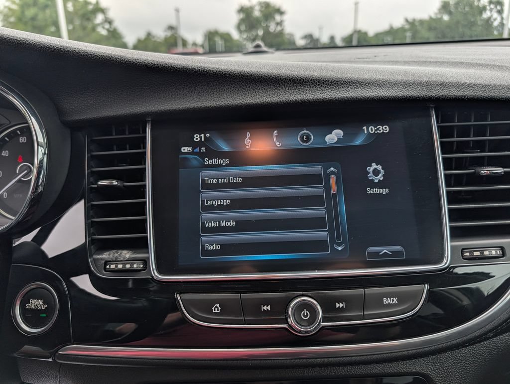 Used 2020 Buick Encore Preferred FWD image 4