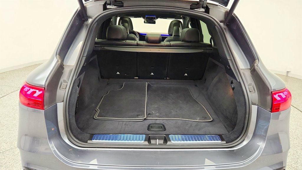 Used 2023 Mercedes-Benz EQS 580 4MATIC SUV image 21