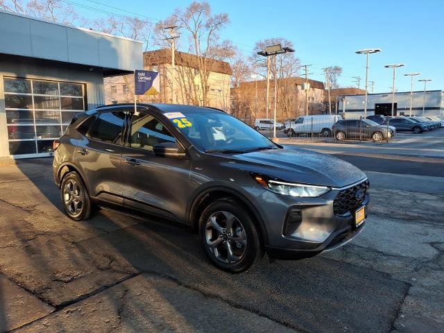 Certified 2025 Ford Escape ST-Line image 1