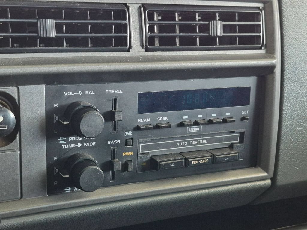 Used 1991 GMC Sonoma AWD/4WD image 15