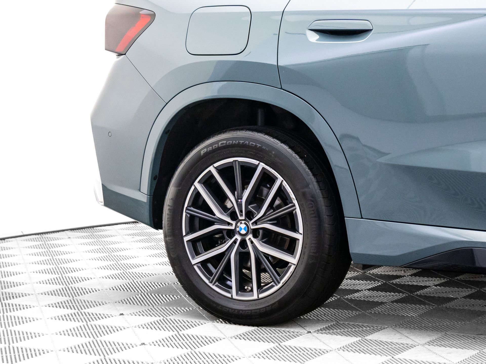 Certified 2023 BMW X1 xDrive28i w/ Premium Package image 38