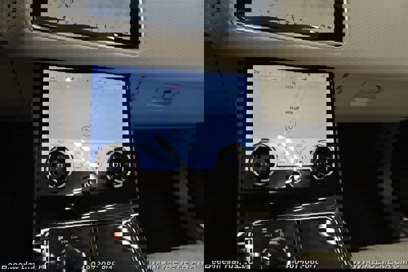 Used 2020 Land Rover Range Rover Velar S image 32