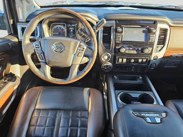 Used 2018 Nissan Titan Platinum Reserve AWD/4WD image 20