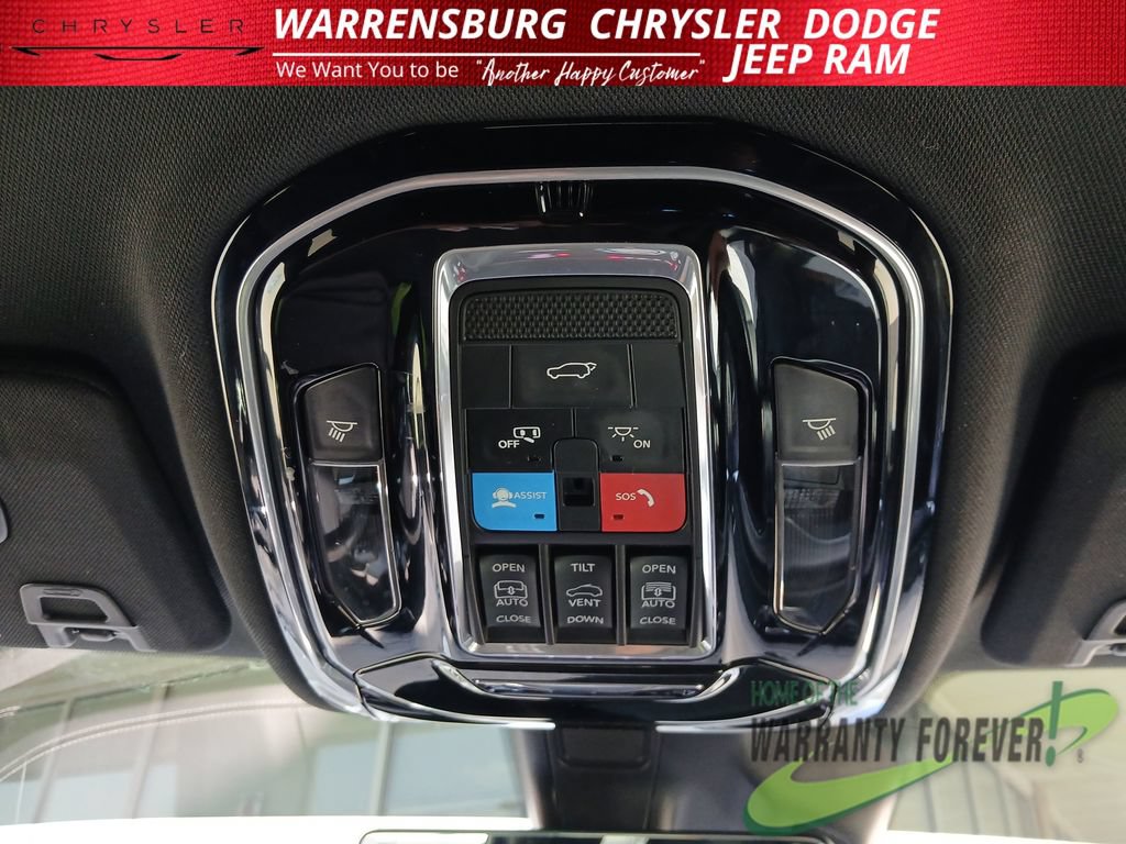 Used 2021 Jeep Grand Cherokee L Overland w/ Advanced Protech Group III AWD/4WD image 28