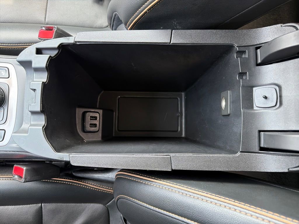 Used 2023 GMC Terrain AT4 image 29