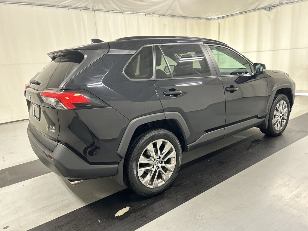 Used 2021 Toyota RAV4 XLE Premium AWD/4WD image 2