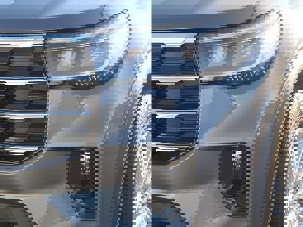 Used 2025 Ford Explorer Active w/ Active Comfort Package image 10