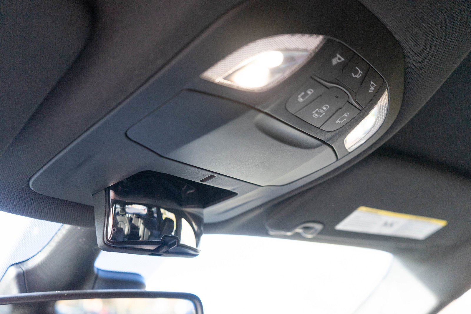 Used 2024 Chrysler Pacifica Touring-L w/ S Appearance Package image 25