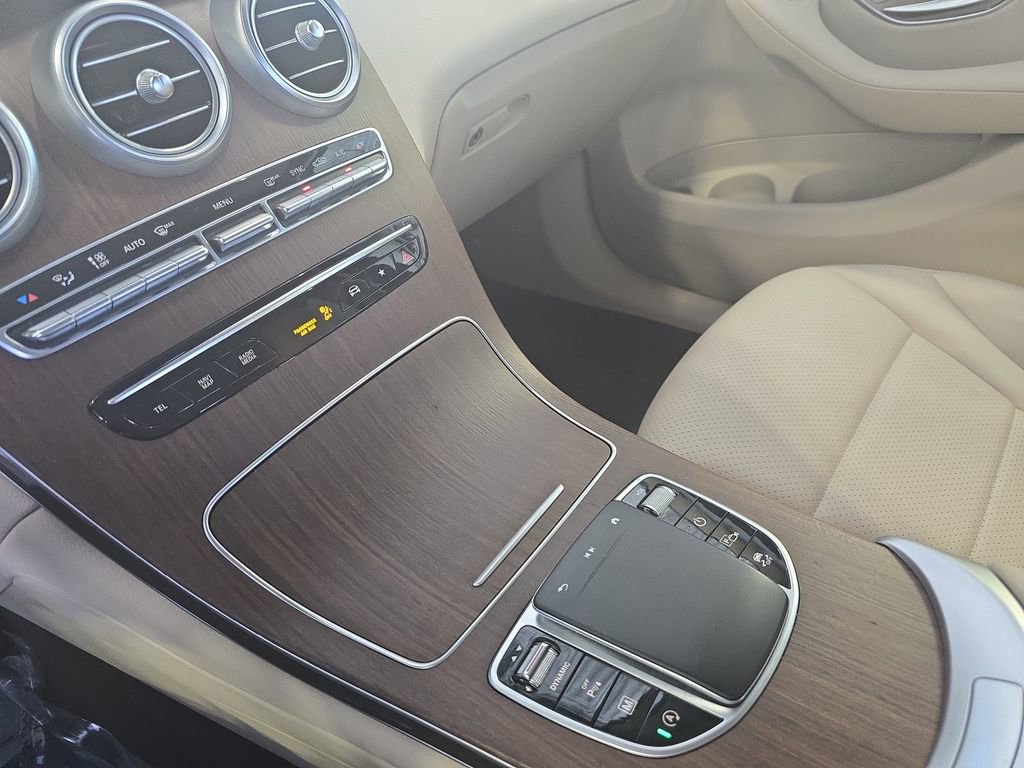 Certified 2022 Mercedes-Benz GLC 300 image 25