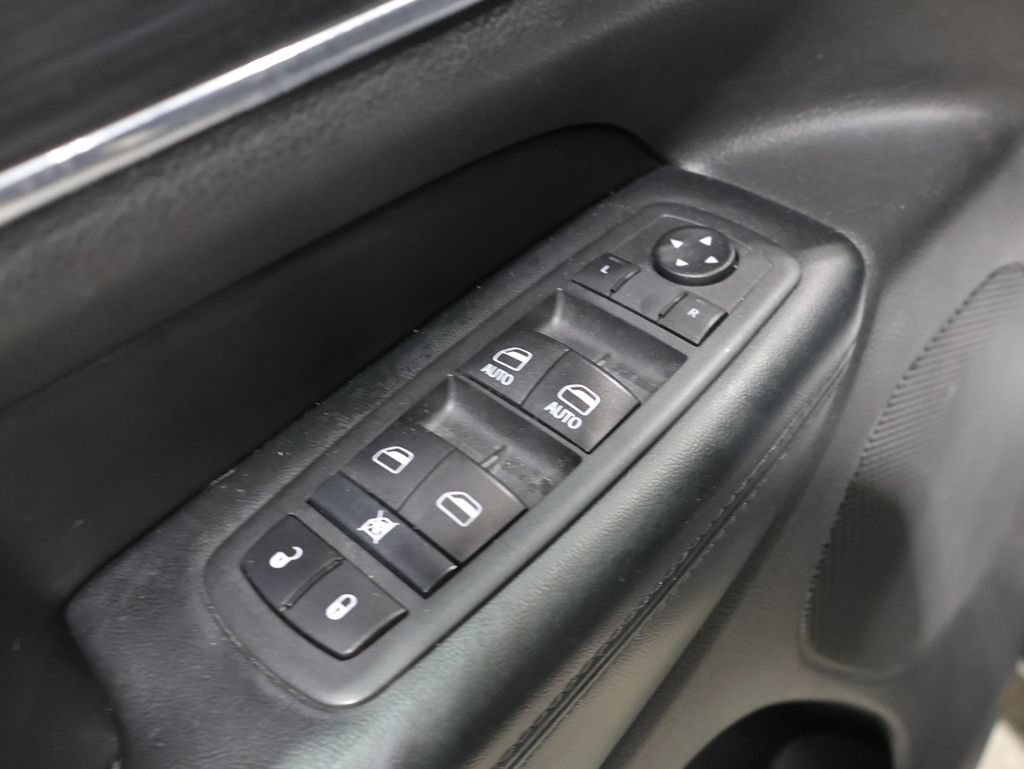 Used 2020 Jeep Grand Cherokee Limited w/ Trailer Tow Group IV AWD/4WD image 14