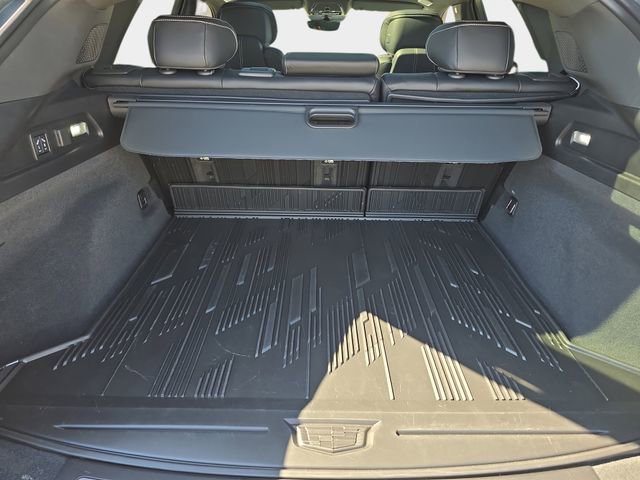 Used 2026 Cadillac Lyriq V image 14