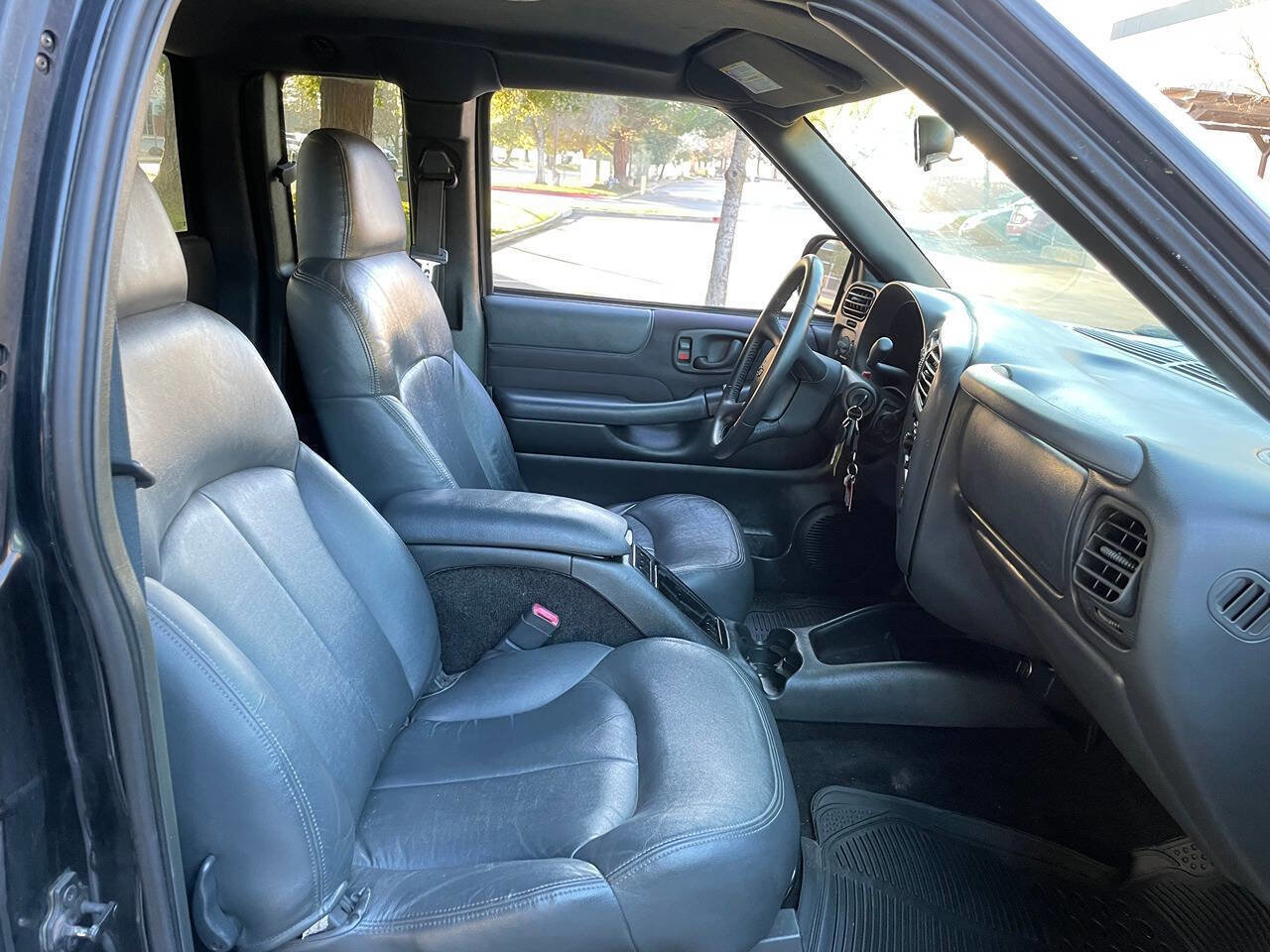 Used 2003 Chevrolet S10 Pickup LS w/ LS Preferred Equipment Group image 11