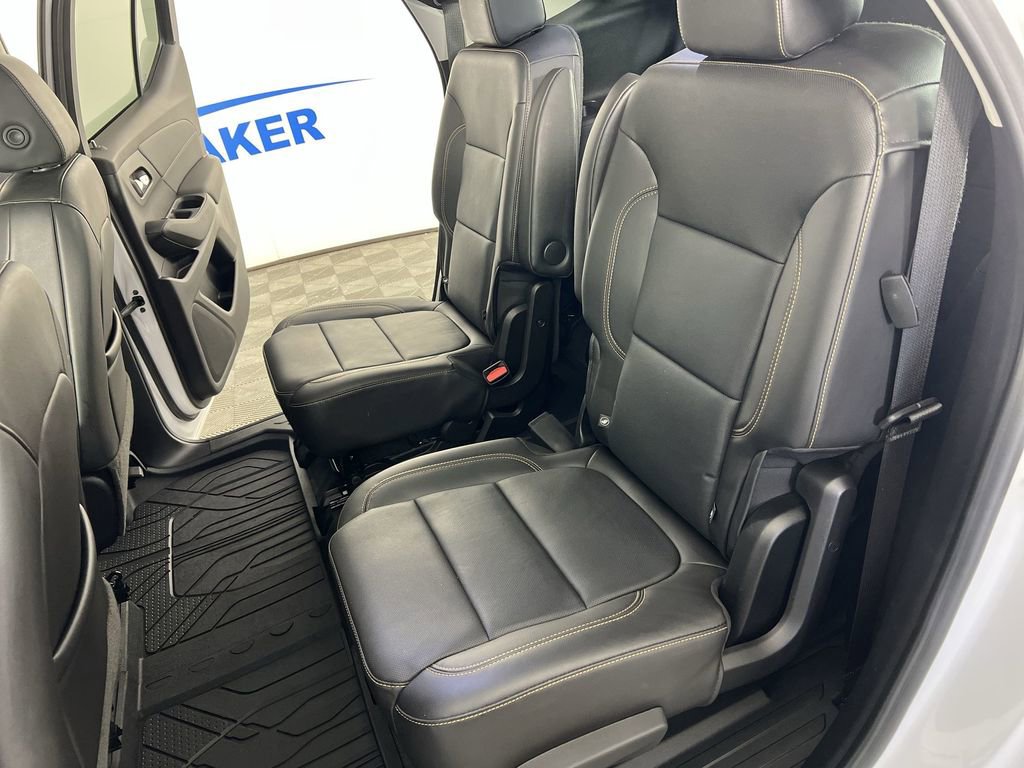 Used 2021 Chevrolet Traverse Premier image 27