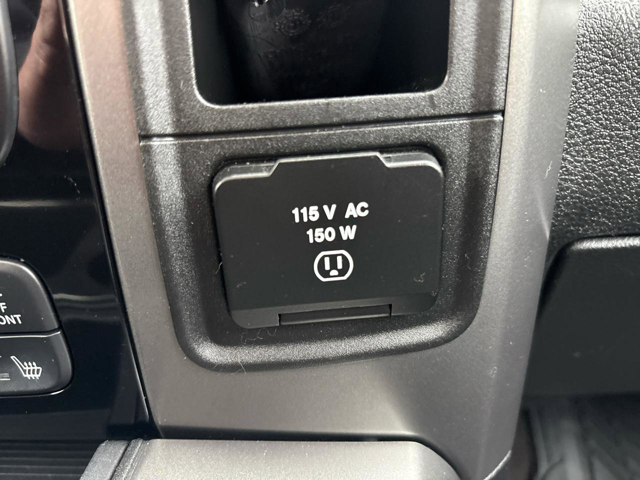 Used 2018 RAM 2500 Laramie w/ Sport Appearance Group AWD/4WD image 24