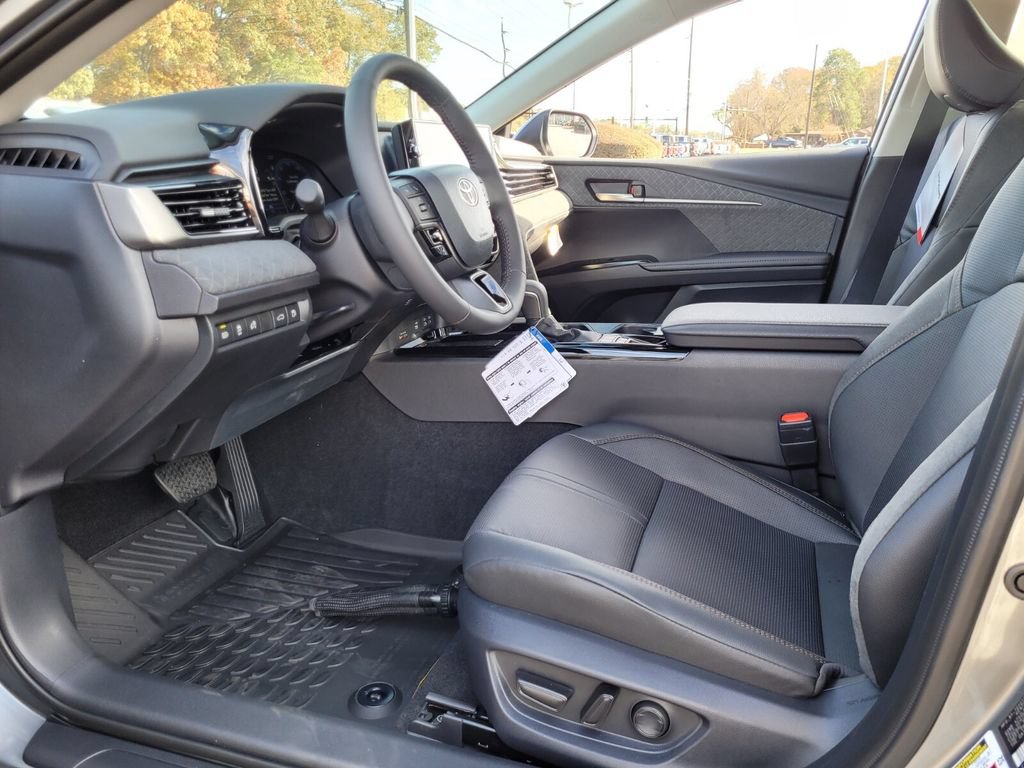 New 2026 Toyota Camry XLE AWD/4WD image 4