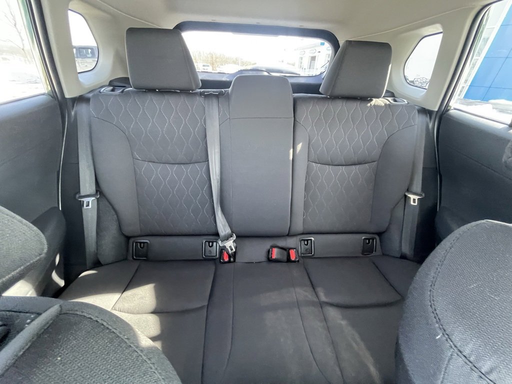 Used 2024 Toyota Corolla Cross LE image 14