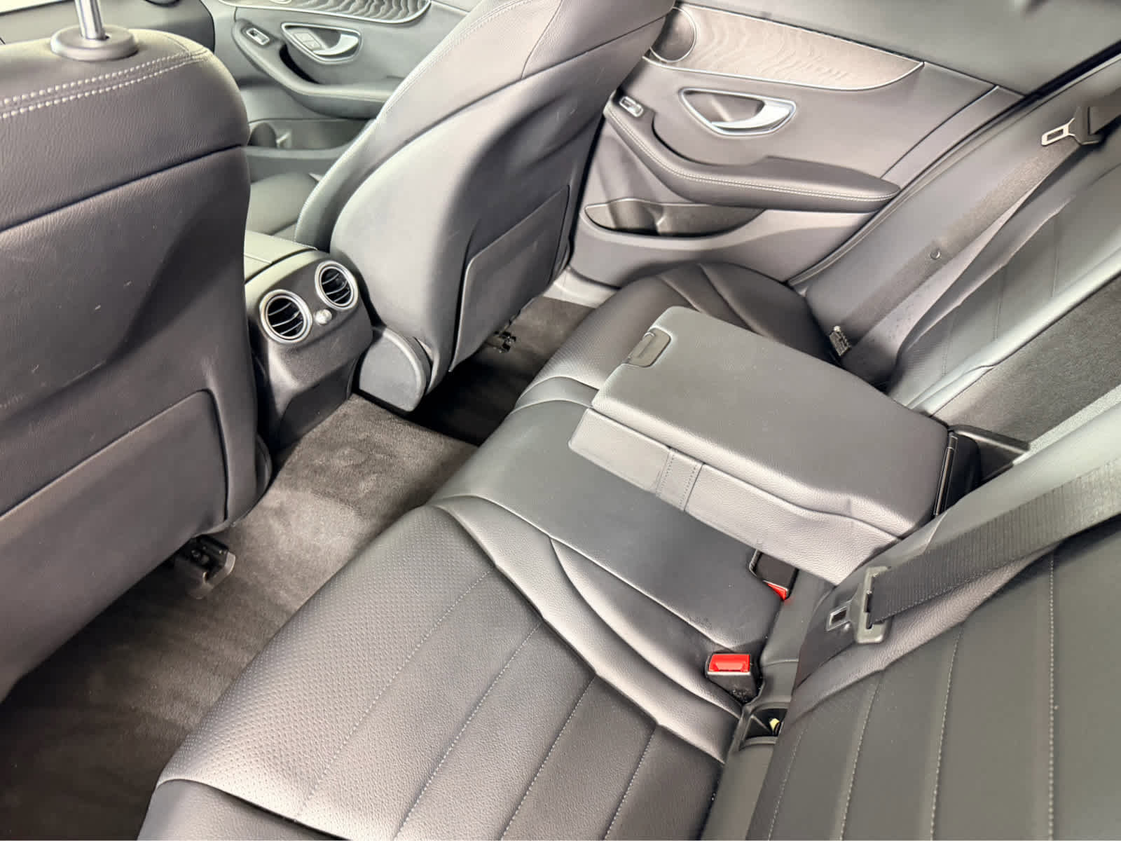 Used 2017 Mercedes-Benz C 300 Sedan image 16