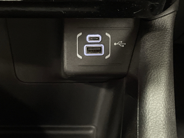 New 2025 Jeep Compass Latitude w/ Sun & Sound Group AWD/4WD image 24