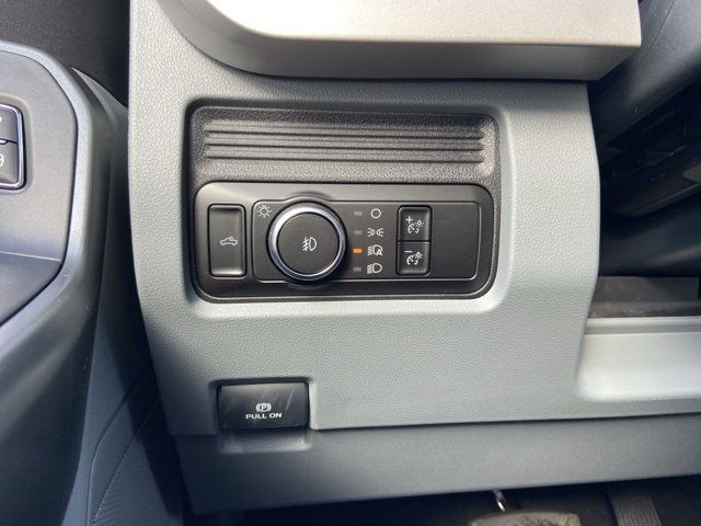 New 2026 Ford F350 4x4 Regular Cab DRW Super Duty image 19