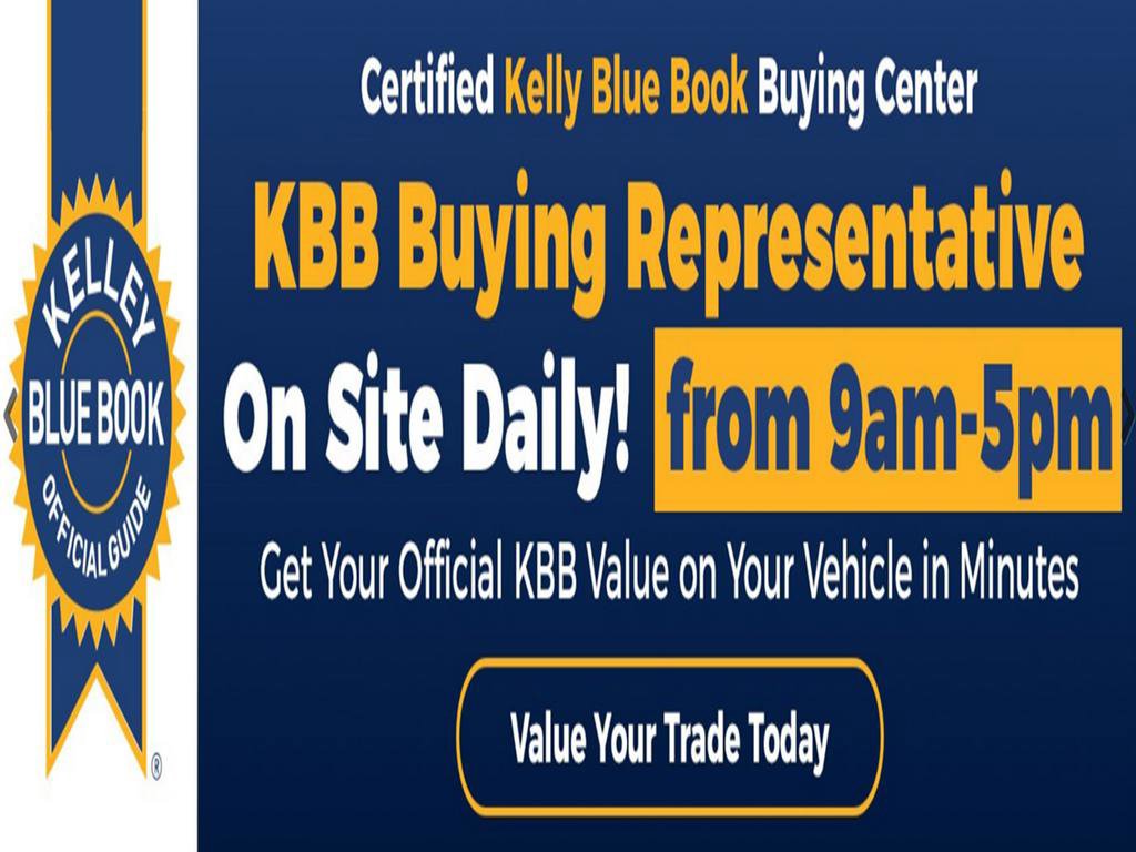 Used 2024 Chrysler Pacifica Touring-L image 1