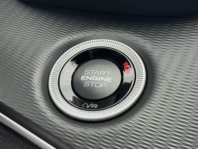 New 2025 Jeep Grand Cherokee Altitude w/ MOPAR Finishing Package image 16