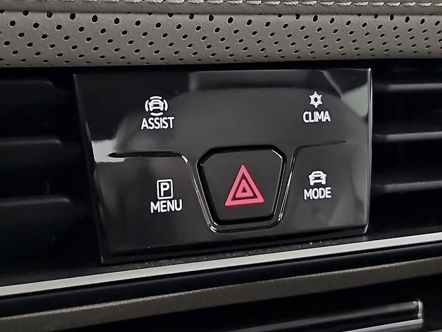 Used 2024 Volkswagen Atlas SEL Premium R-Line image 26
