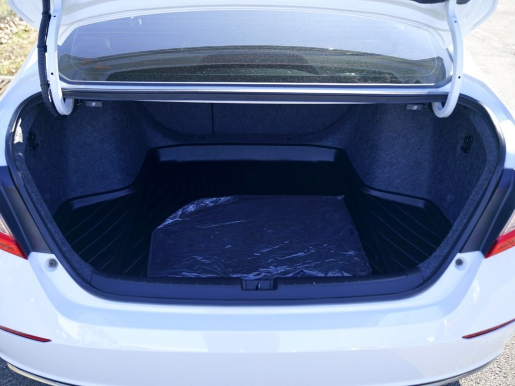 Used 2022 Honda Accord Sport image 11