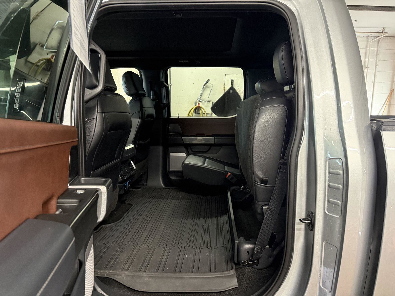 Used 2022 Ford F150 Lariat w/ Max Trailer Tow Package image 20