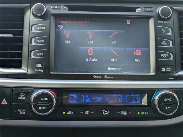 Used 2015 Toyota Highlander Limited AWD/4WD image 14