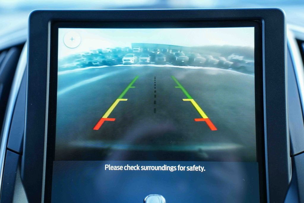 Used 2024 Ford Edge SEL w/ Convenience Package image 40