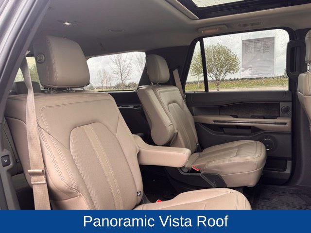 Used 2019 Ford Expedition Limited w/ Equipment Group 302A AWD/4WD image 31