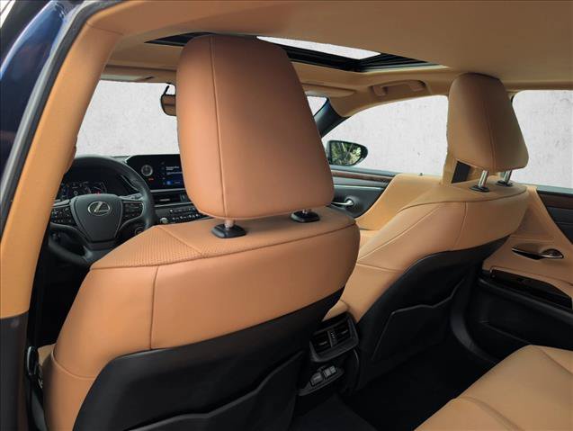 Used 2024 Lexus ES 350 w/ Premium Package FWD image 17