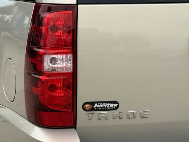 Used 2011 Chevrolet Tahoe LTZ RWD image 6