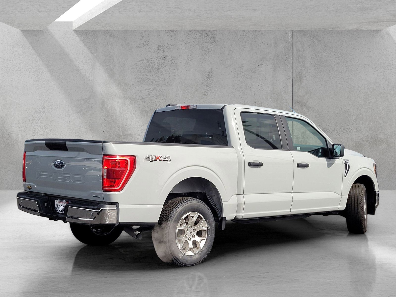 Used 2023 Ford F150 XLT image 4