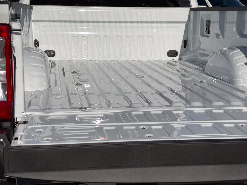 New 2027 Ford F250 XL w/ XL Chrome Package AWD/4WD image 21