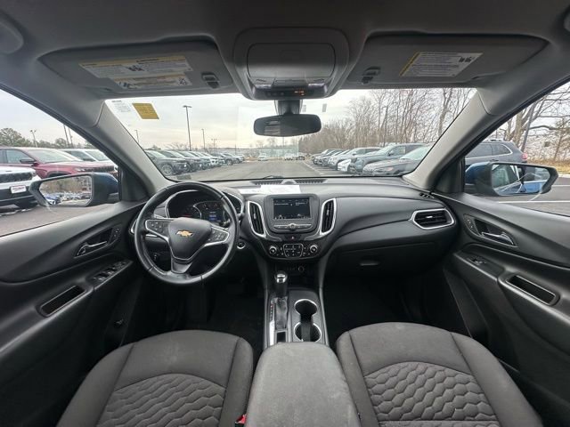 Used 2019 Chevrolet Equinox LT image 2