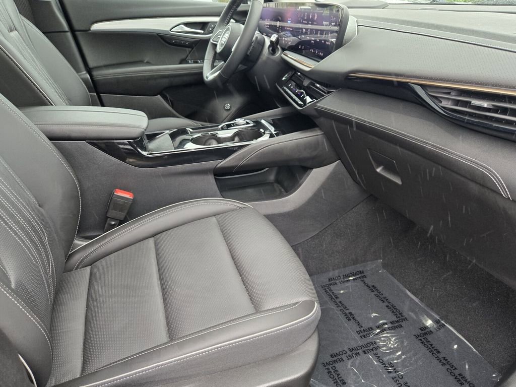 Used 2024 Buick Envision Avenir image 16