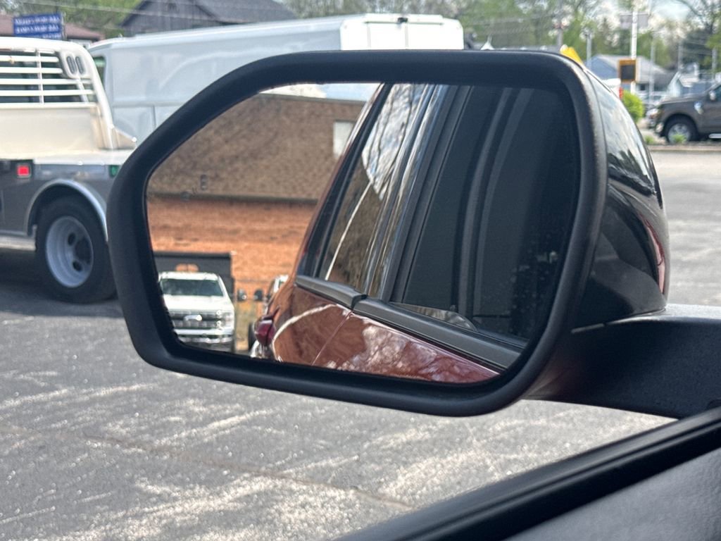 Used 2023 Ford Explorer ST AWD/4WD image 41