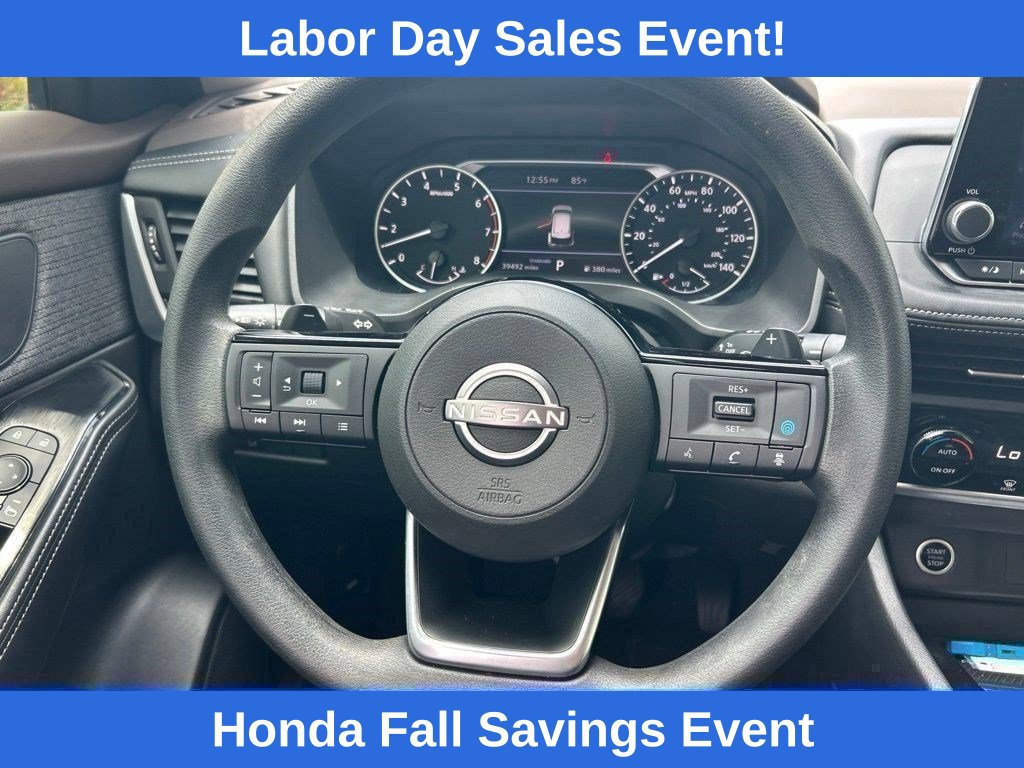 Used 2023 Nissan Rogue SV FWD image 17