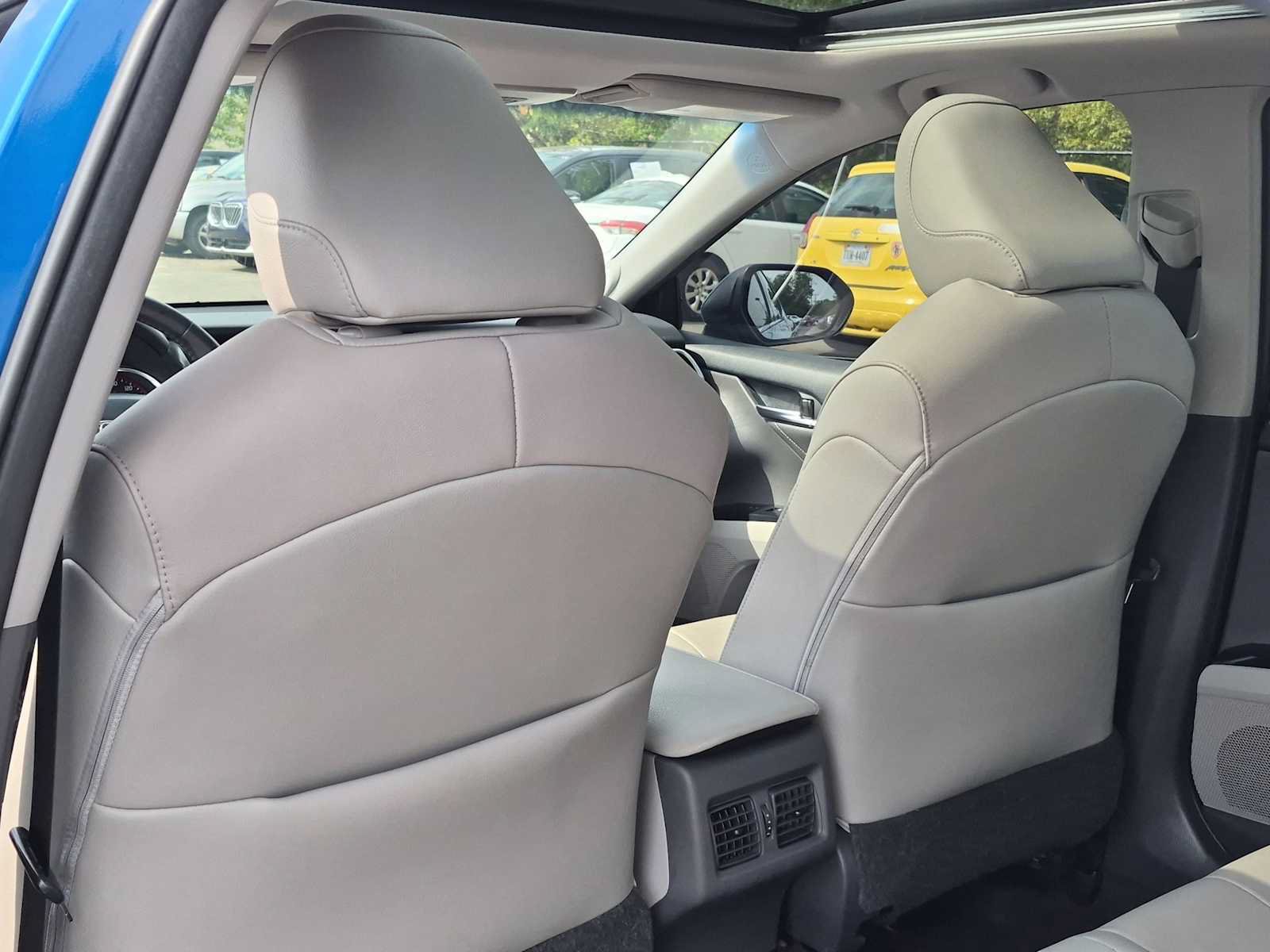 Used 2018 Toyota Camry XSE w/ Driver Assist Package FWD image 19