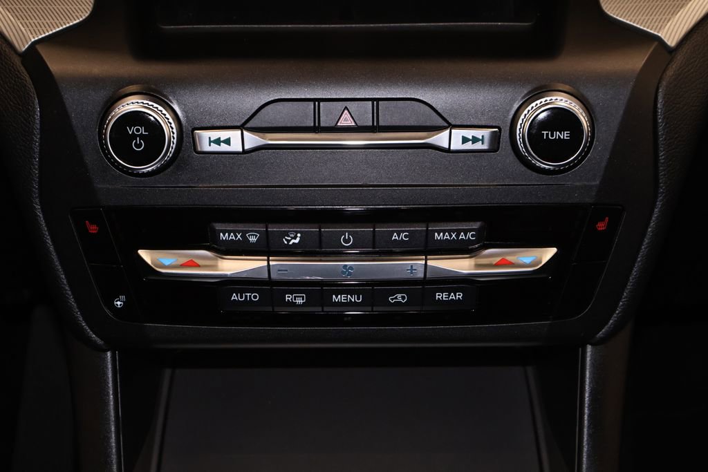 Certified 2020 Ford Explorer XLT w/ Comfort Package image 35