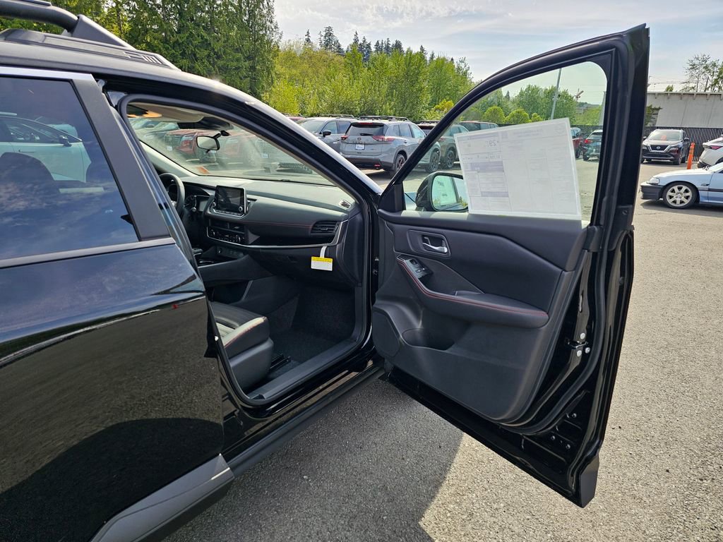 New 2026 Nissan Rogue SV AWD/4WD image 24