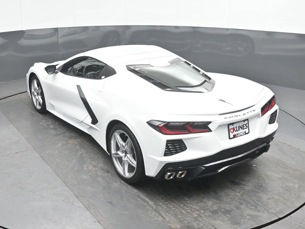 Used 2022 Chevrolet Corvette Stingray Coupe w/ 1LT RWD image 38
