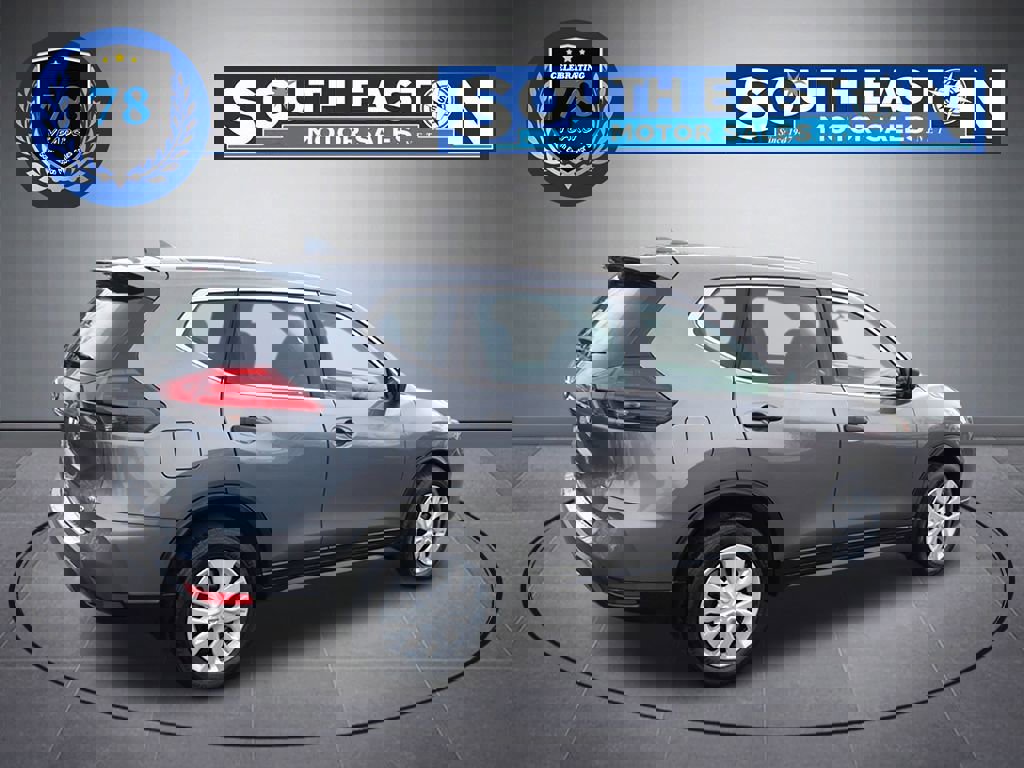 Used 2017 Nissan Rogue S image 7