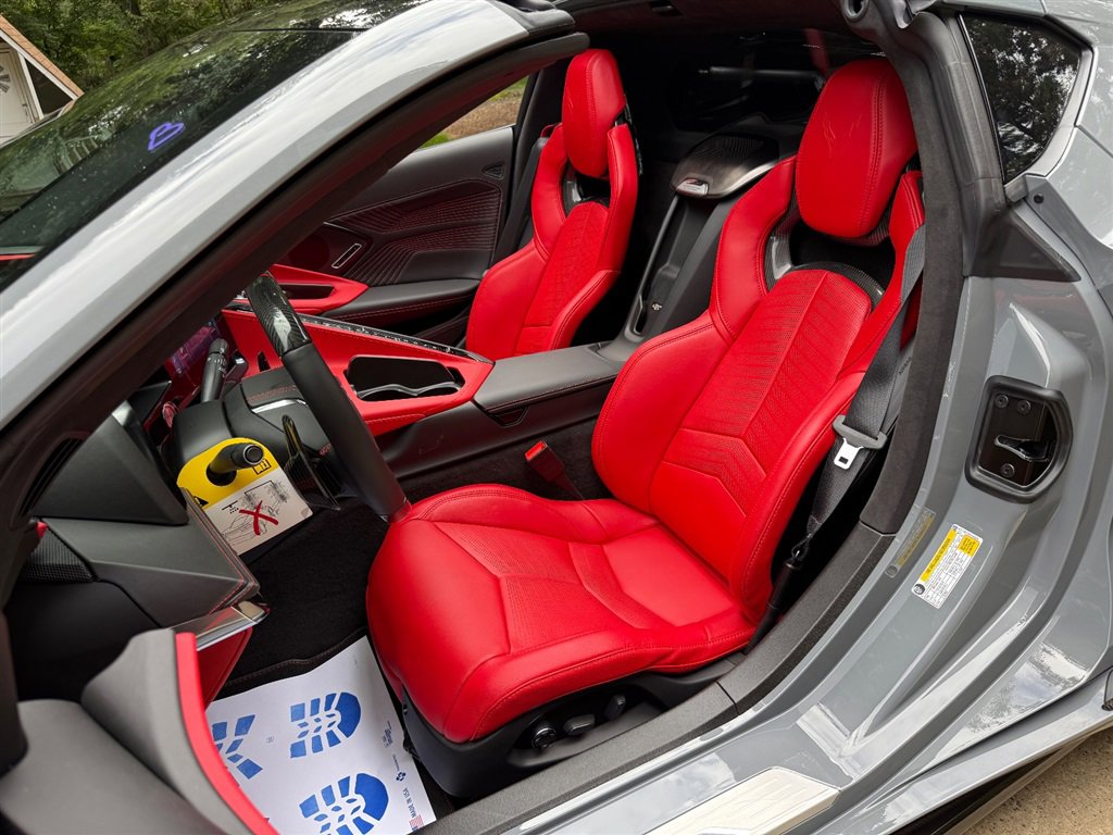 Used 2025 Chevrolet Corvette ZR1 w/ ZR1 Carbon Fiber Aero Package image 54